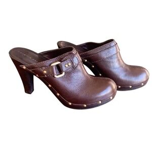 Antonio Melani Brown Leather Heeled Clogs Mules Studs Buckle Accents Womens 9.5
